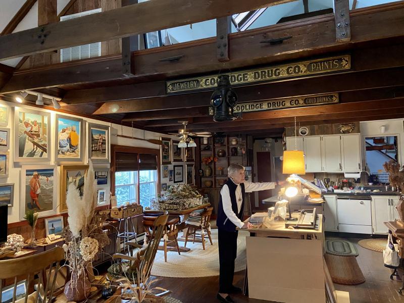 The original Lewes brush factory is now Petterson’s art studio. The home’s wood wainscoting comes from an old barn in Milton that was torn down.